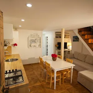 Apartment Barbarossa House With Parking, Cres