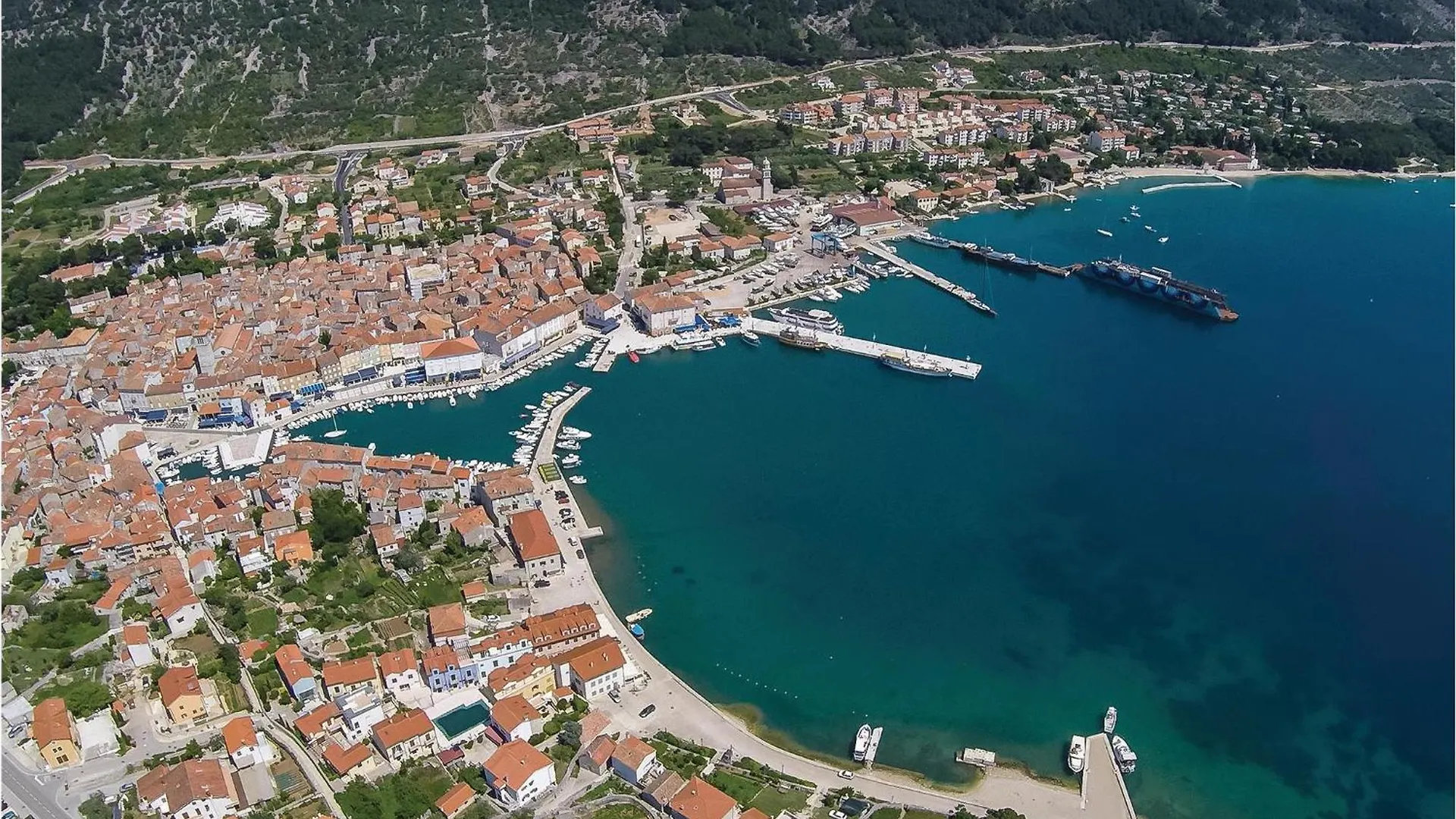 Gorgeous Apartment In Cres With Kitchen 0*,  Croatia